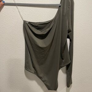 Wundemost one shoulder bodysuit